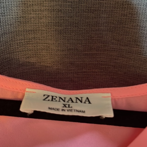 Layers bell sleeve blouse - Picture 3 of 3